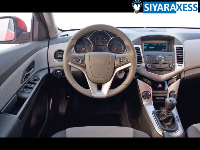 Chevrolet Cruze essence - 2009