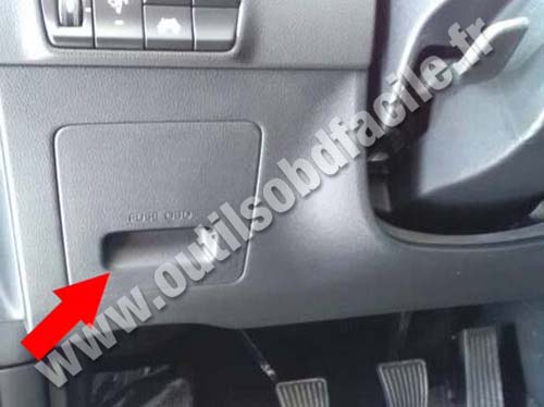 Kia Sportage IV (2016 - ...) — Ouvrez la boite à fusibles