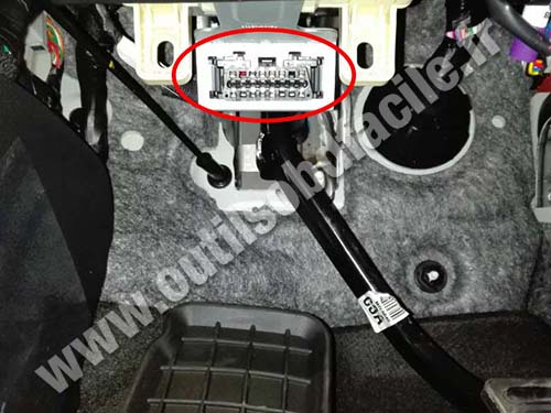 Kia Stonic (2017 - ...) — Voici la prise OBD